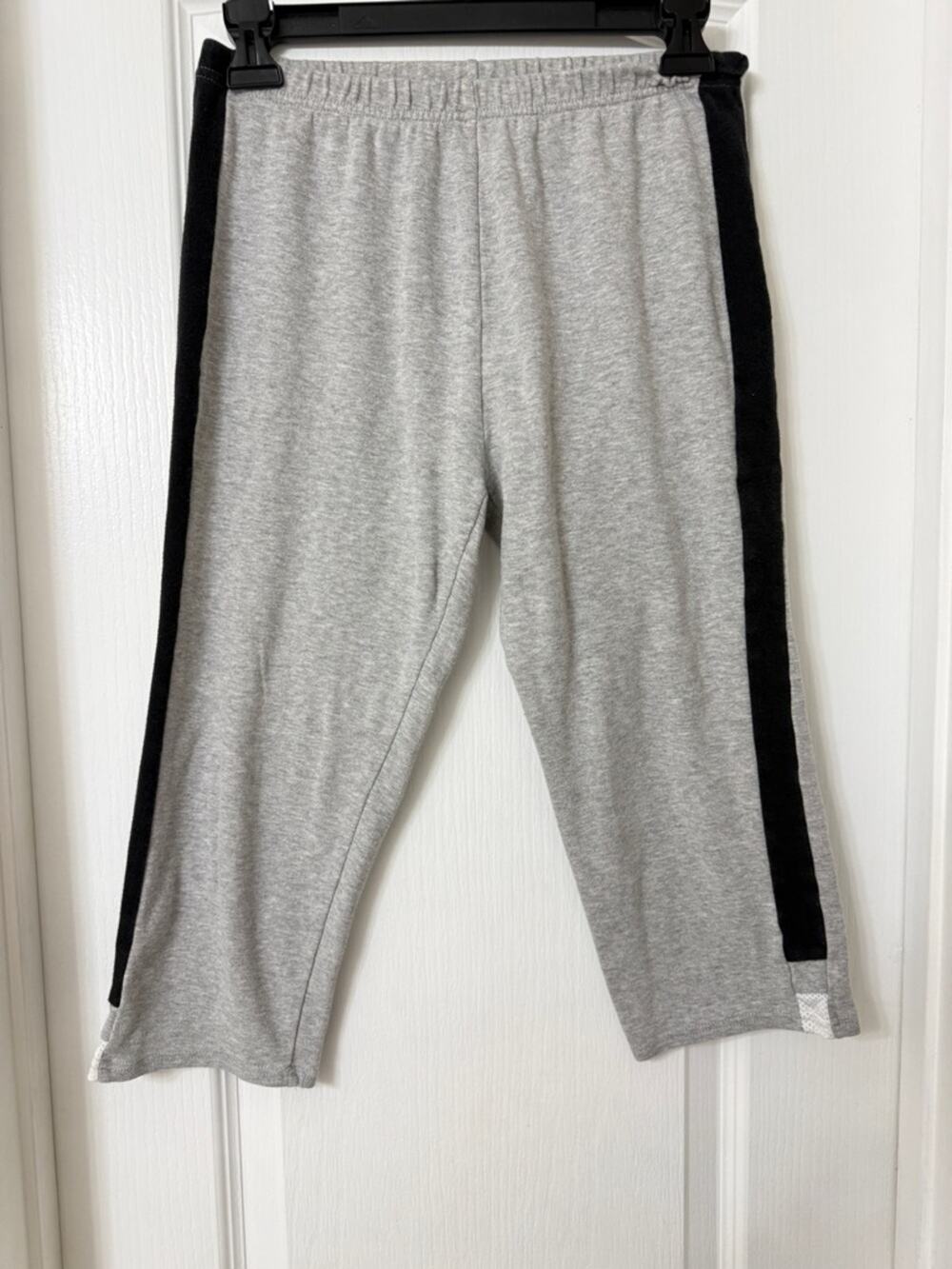 Speculation heather grey cropped sweatpants jogger black side stripe Size L